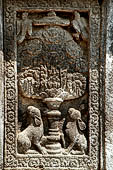 Prambanan - Candi Lara Jonggrang, kinara-kinari panels a composition of a lion with the tree of heaven and a pair of kinnara. 